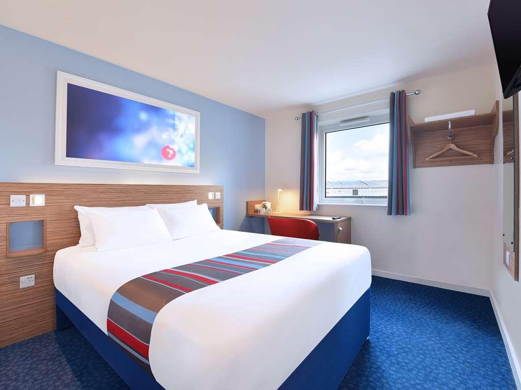 Travelodge Widnes Habitación foto